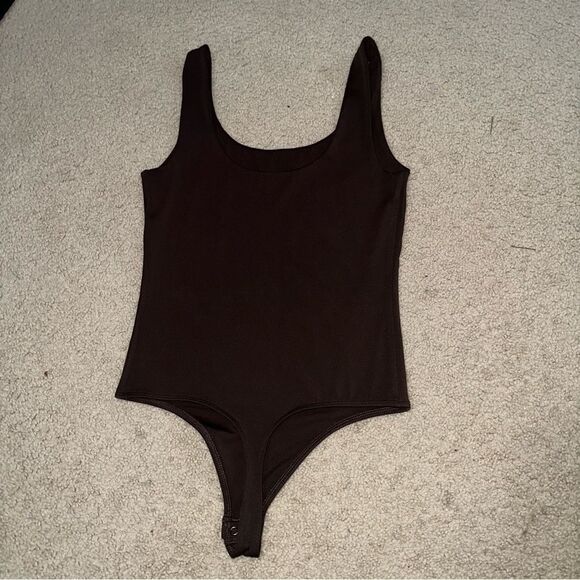 Express contouring brown tank bodysuit (Aritzia/skims style) - Picture 4 of 8